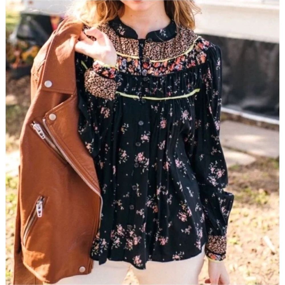 Free People BLACK PALOMA FLORAL PRINTED BLOUSE | BOHEMIAN COTTAGECORE PRAIRIE S